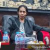 LSM: Lapar Siang Malam
