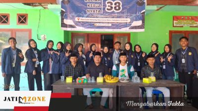 Mahasiswa KKN UTM Bantu Legalitas UMKM Gula Merah dan Aktifkan Website Desa Guluk Manjung