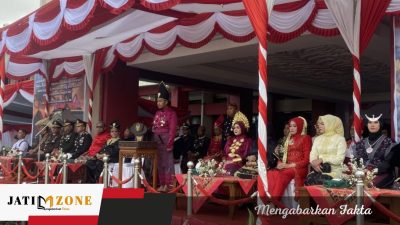 Kenakan Baju Adat Sulawesi Selatan, Bupati Sumenep Tekankan Pesan Kebhinekaan
