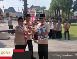 Dukung Gerakan Pramuka, BPRS Bhakti Sumekar Terima Penghargaan dari Kwarcab Sumenep